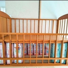 ベビーベッドの画像