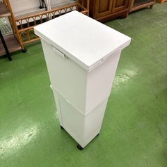 キャスター付き2段ゴミ箱　ダストボックス　白　ホワイト　軽量　インテリア　生活雑貨　の画像