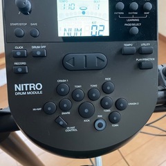 Alesis Nitro 電子ドラムの画像