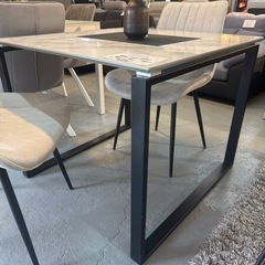 ダイニングテーブルセット　テーブル:ニトリの画像