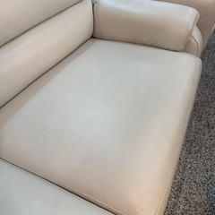 ニトリ　両側電動リクライニングソファ　一部合皮の画像