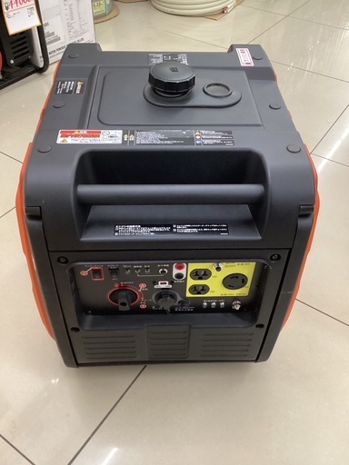 中古】【動作OK】【店頭引取限定】KOSHIN 2.9k インバーター発電機