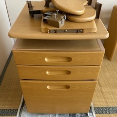 学習机セット ライト付き　子供用デスクの画像