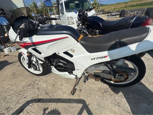 ホンダ VT250F 値下げしました