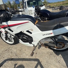 ホンダ VT250Fの画像