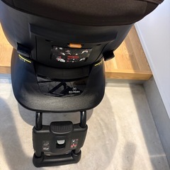 エールべべ チャイルドシートクルット NT2 カカオブラウンの画像