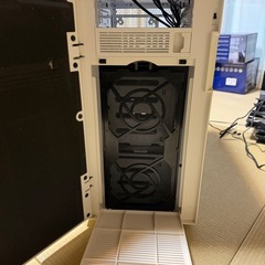 Fractal Design Define R4の画像