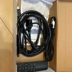 GOODEE LEDプロジェクター 三脚・箱・付属品 HDMI対応の画像