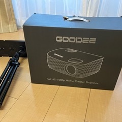GOODEE LEDプロジェクター 三脚・箱・付属品 HDMI対応の画像