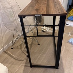 折りたたみデスクの画像