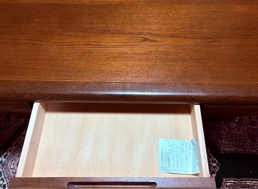 8000円からお値下げ中♩木製　レトロ　しっかりした机　お値下げしました♩