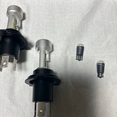 ヘッドライト、ポジションライトの画像