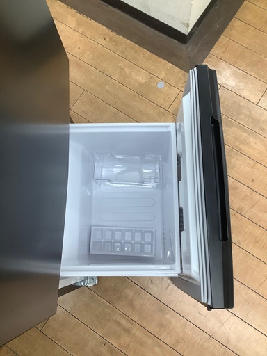SHARP シャープ　2ドア冷蔵庫　SJ-D15H-H 2022年製　152L