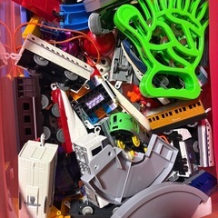 男の子オモチャ、ケースごと500円でどうぞどうぞの画像