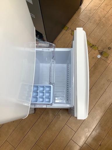 MITSUBISHI 三菱　2ドア冷蔵庫　MR-P15G-W1 2022年製　146L