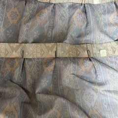 カーテンの画像