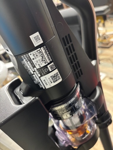 美品 HITACHI 日立 コードレスクリーナー PV-BHL5000J 2025年製 充電スタンド付き サイクロン掃除機