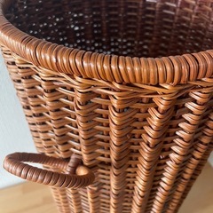 藤バスケット　カゴ　ゴミ箱　傘立ての画像