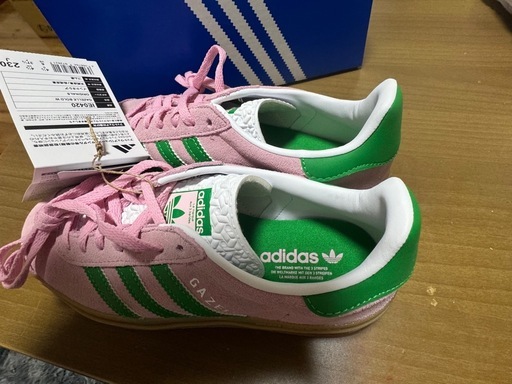 値下げ?adidasガゼルボールド