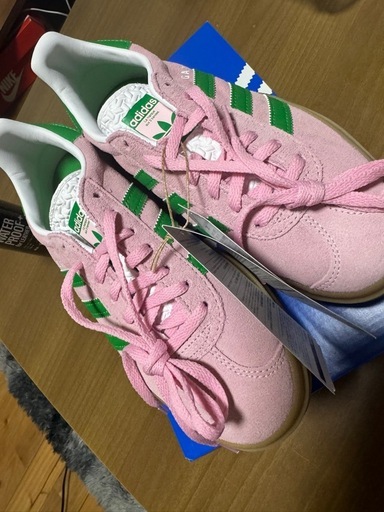 値下げ?adidasガゼルボールド