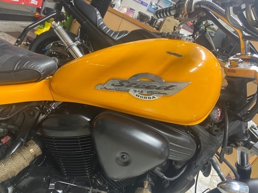 スティード400.タンク、リアフェンダー、ブレーキランプ、純正シート スティード400.タンク、リアフェンダー、ブレーキランプ、純正シート
