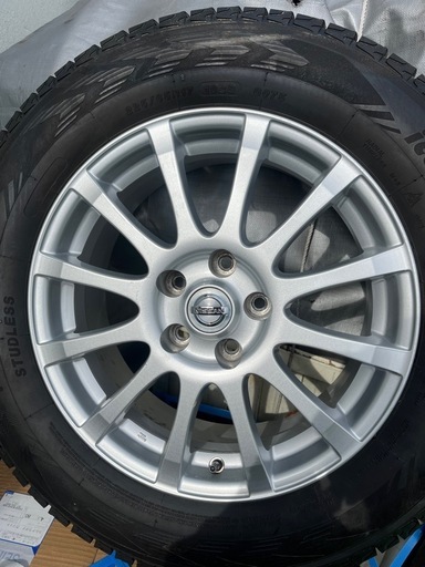 車のパーツ Yokohama