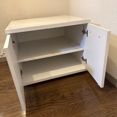 冷蔵庫上キャビネットの画像