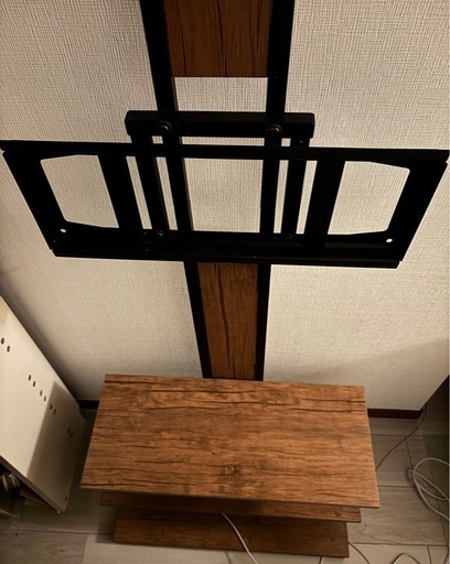 【お譲り先が決まりました】壁掛け風テレビスタンド(つっぱり式)