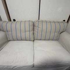 IKEA エークトルプソファ　2人がけの画像