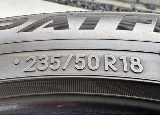 中古タイヤ 5部山 
TOYO TRANPATH 235/50 R18