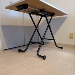 ニトリ　昇降テーブルの画像