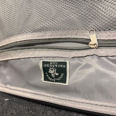 小さいスーツケースの画像