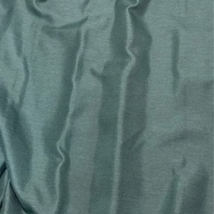 カーテンの画像