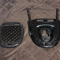 GIVI    バイクリアケース　2個の画像