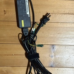 Lenovo ACアダプター 電源コード PA-1652-72 充電器 使用品の画像