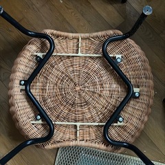 スツールの画像