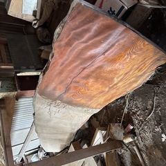 無垢材1枚板テーブルにいかが
の画像