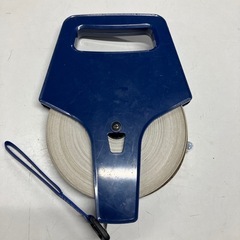 O 2602-0683 エスロン巻尺　リールケース入り　中古　50mの画像