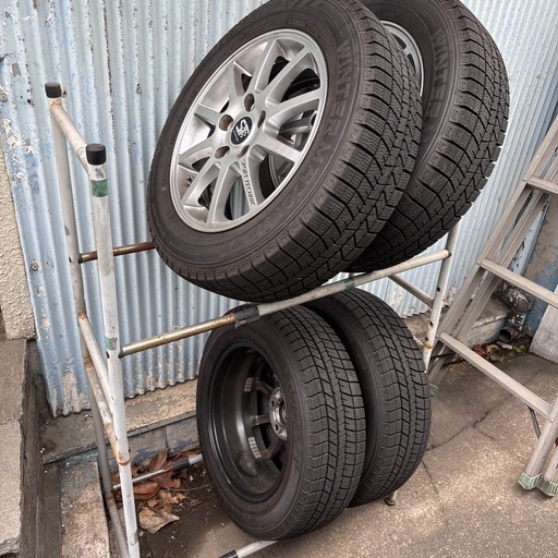 ミニクーパー　アルミホイール　スタッドレスタイヤ　175/65R15 　