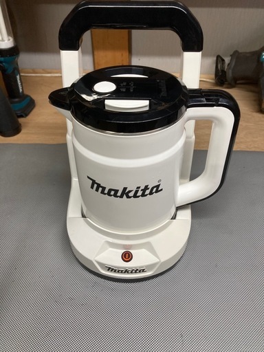 マキタ　充電式ケトル　KT360D