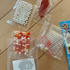 アクアビーズ　まぐろにぎりキーチェーンの画像