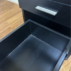 3段キャビネットの画像