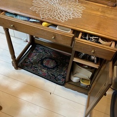 ドレッサー KOIZUMI  アンティーク カントリー風 日本製 化粧台 インテリア 北欧 風　コイズミ 新生活 クラシック 鏡台 ヴィンテージの画像