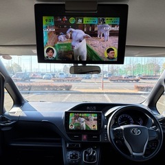 トヨタ　ヴォクシーハイブリッド　車検たっぷりの画像