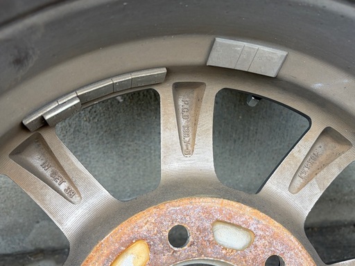 ファブレス BARONE MC-９ 16インチ 6.5J +38　139.7 6H 215/65R16