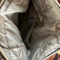 ショルダーバッグの画像