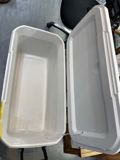 【マリンクーラー】【Coleman】【113.6L】【アウトドア用品】クリーニング済み【管理番号0215】野