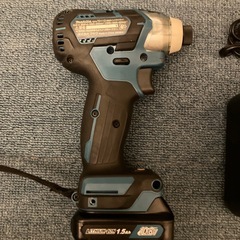 マキタ　インパクト　10.8V 充電器　バッテリーの画像
