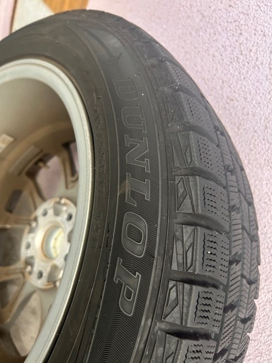 タイヤ 215/55R17　スタッドレス