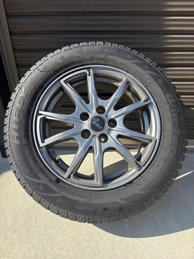 プリウス、スタッドレスタイヤ195/65R15
